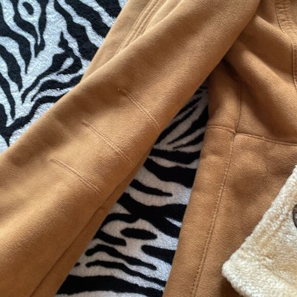 Vintage Oscar de la renta tan suede faux leather faux fur sherpa  button jacket - Picture 7 of 13